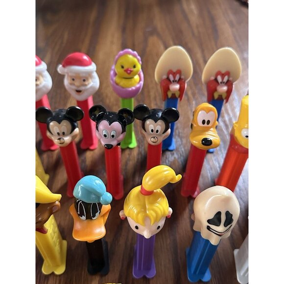 Vintage PEZ Dispensers Lot of 30 Disney, Looney Tunes, Marvel, Star Wars, More! - Picture 9 of 16